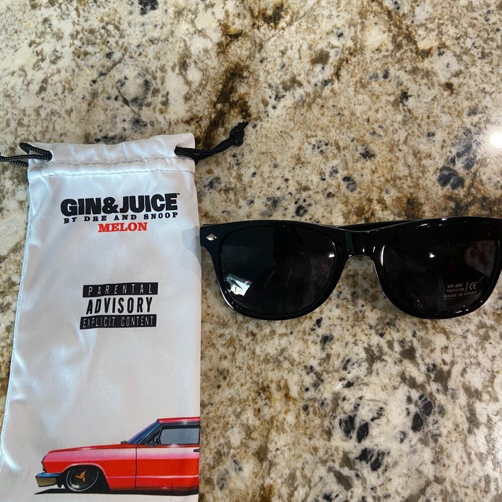 NEW Gin & Juice by Dre and Snoop Black sunglasses & Soft microfiber pouch